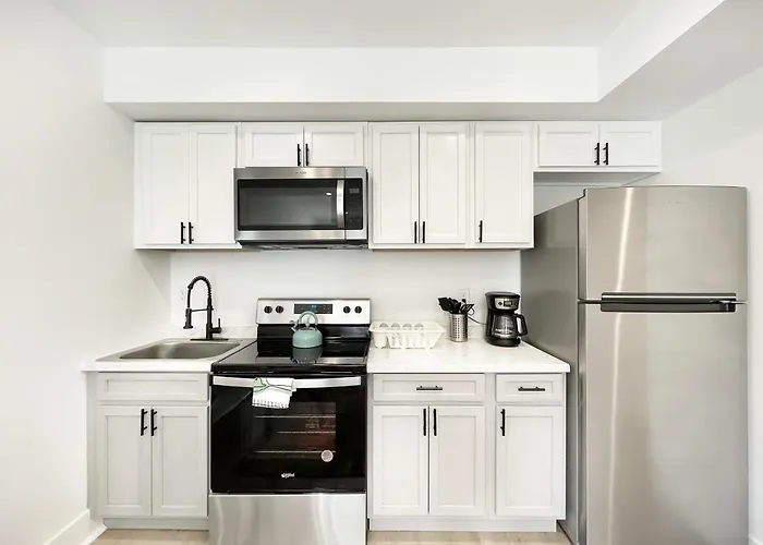 Mary\'S Stay Petworth